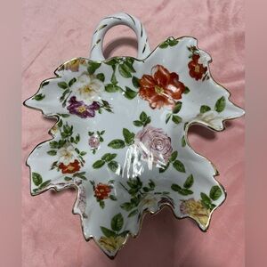 Royal Danube Leaf shaped candy dish
